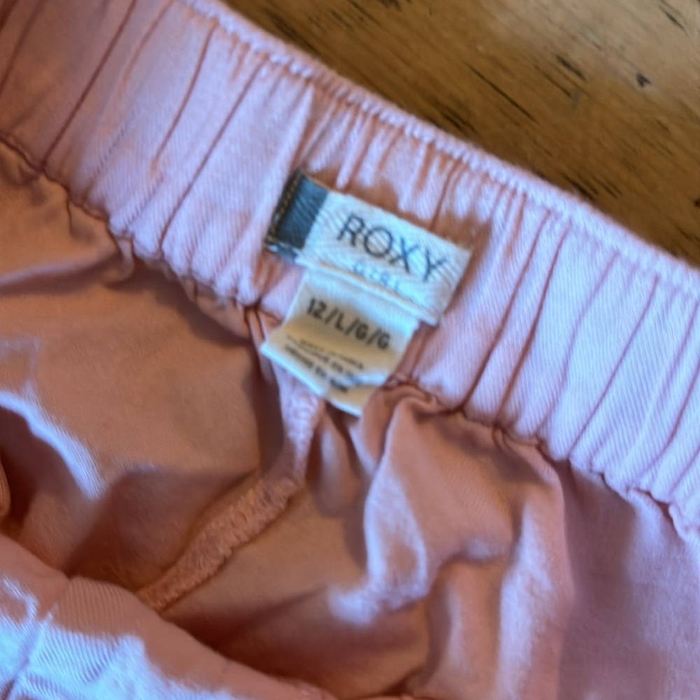 Girl’s Roxy Shorts - Picture 3 of 4